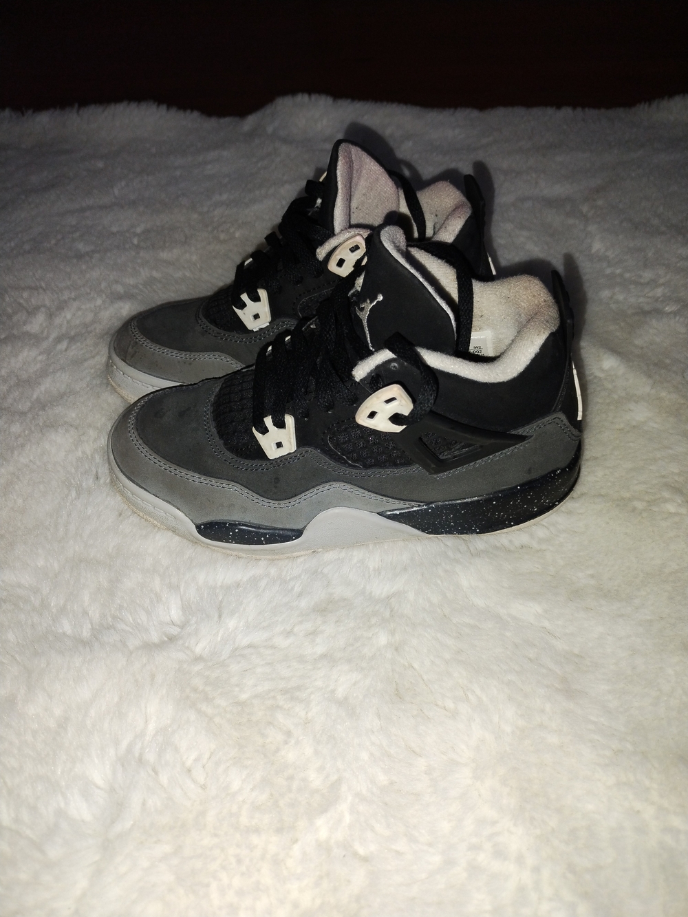 Jordan Kids Black & Gray Jumpman Low-Top Sneakers - Picture 3 of 6